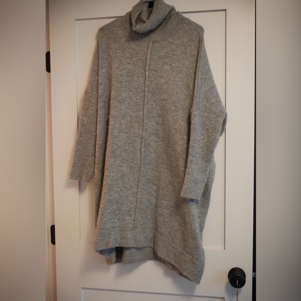 PrettyLittleThing Light Gray Turtleneck Sweater